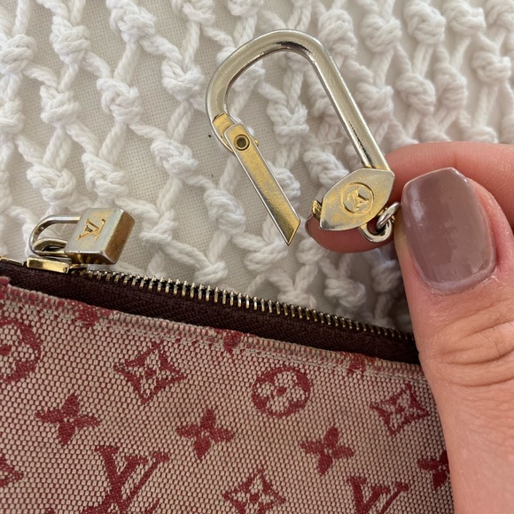 Louis Vuitton Key Chain / Wallet / Coin Case - Picture 4 of 5